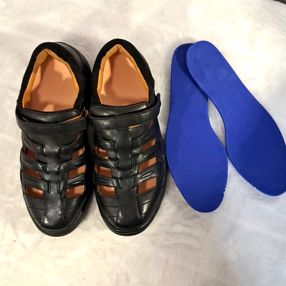 NIB Dr. Comfort Shoes, SZ 7 - Picture 2 of 10